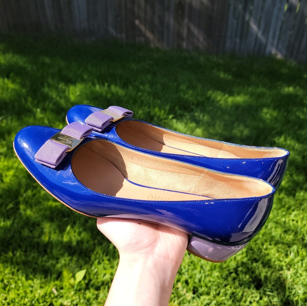 Salvatore Ferragamo Vara Bicolor Leather Pumps